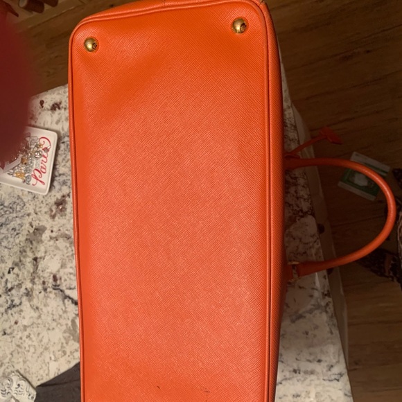 Prada handbag - Picture 6 of 7